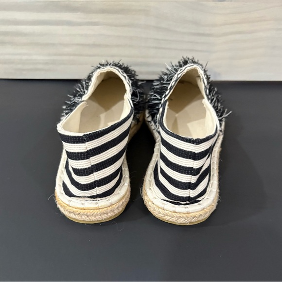 Black and Cream Espadrille Flats - Picture 6 of 7